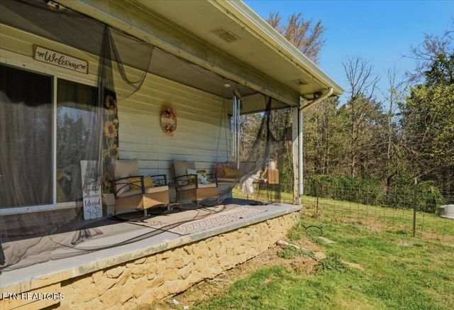 1144 Rocky Springs Rd, Madisonville, TN 37354