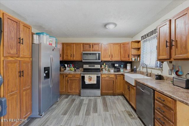 1144 Rocky Springs Rd, Madisonville, TN 37354