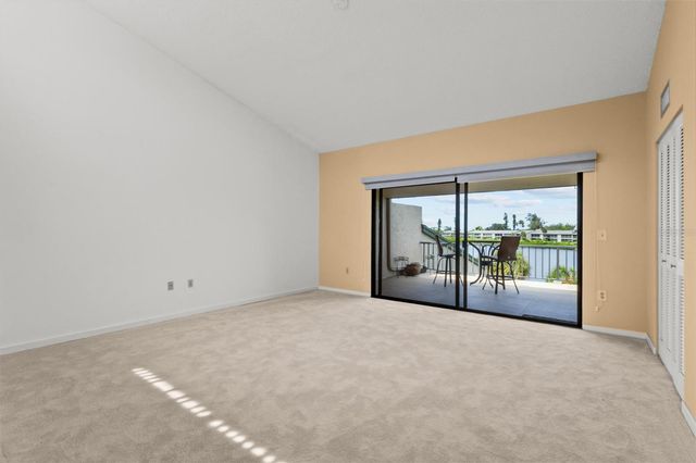 1601 BAYHOUSE POINT DRIVE 204, Sarasota, FL 34231