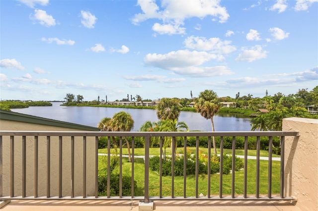 1601 BAYHOUSE POINT DRIVE 204, Sarasota, FL 34231