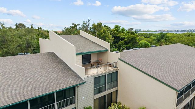 1601 BAYHOUSE POINT DRIVE 204, Sarasota, FL 34231