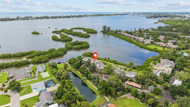 1601 BAYHOUSE POINT DRIVE 204, Sarasota, FL 34231
