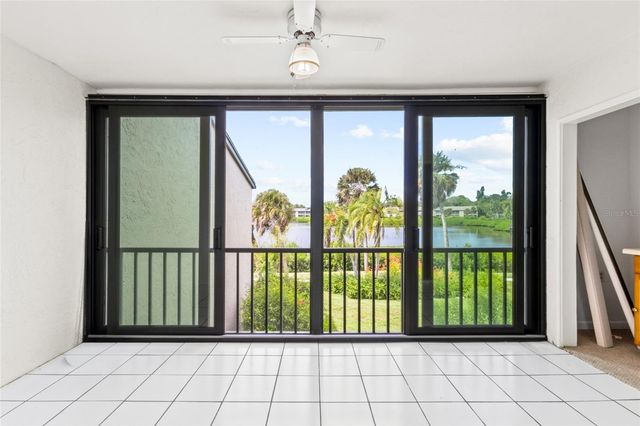 1601 BAYHOUSE POINT DRIVE 204, Sarasota, FL 34231