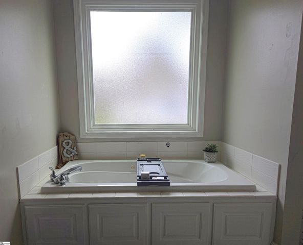 103 Lyndhurst Drive, Anderson, SC 29621