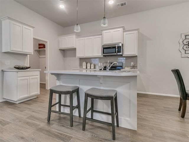 2500 Finesilver Lane, Oklahoma City, OK 73128