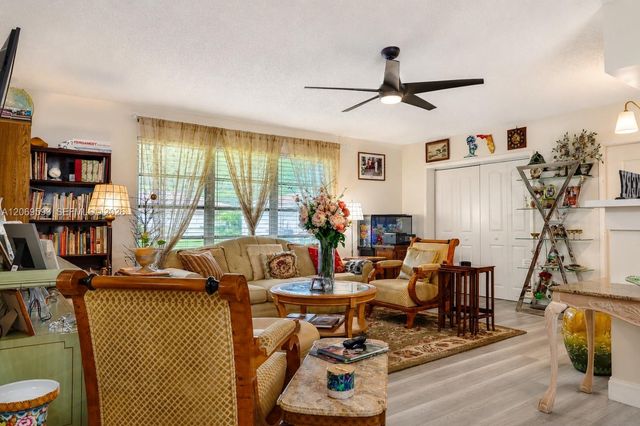 5050 NW 3rd Court D, Delray Beach, FL 33445