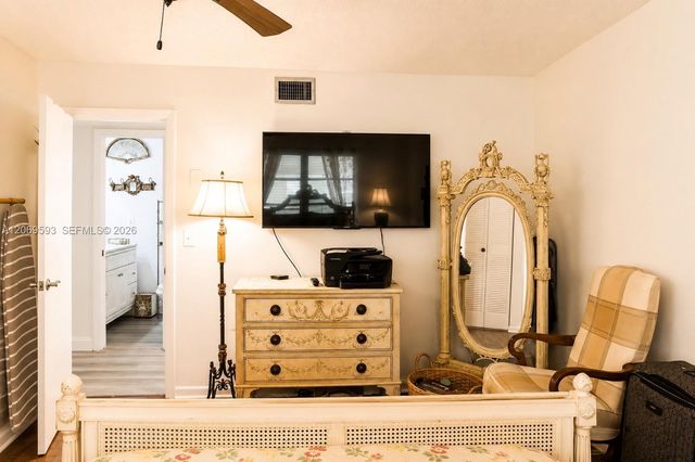 5050 NW 3rd Court D, Delray Beach, FL 33445