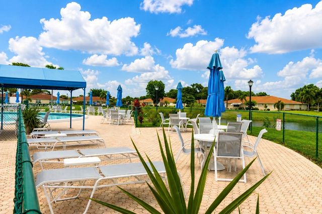 5050 NW 3rd Court D, Delray Beach, FL 33445