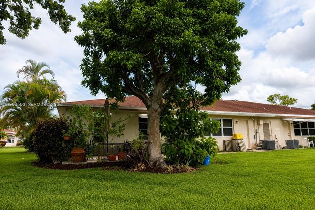 5050 NW 3rd Court D, Delray Beach, FL 33445