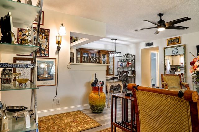5050 NW 3rd Court D, Delray Beach, FL 33445