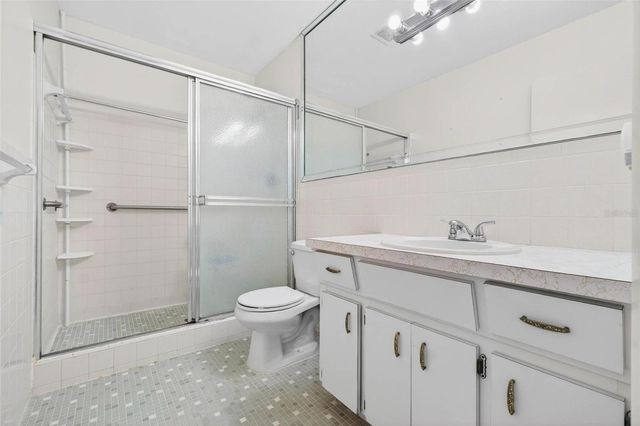 2440 WORLD PARKWAY BOULEVARD 6, Clearwater, FL 33763