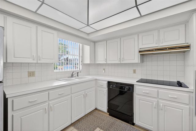 2440 WORLD PARKWAY BOULEVARD 6, Clearwater, FL 33763