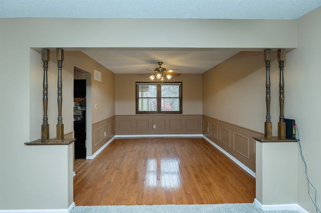 1622 NW 109th Street, Clive, IA 50325