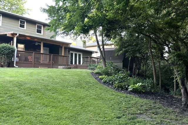 1622 NW 109th Street, Clive, IA 50325