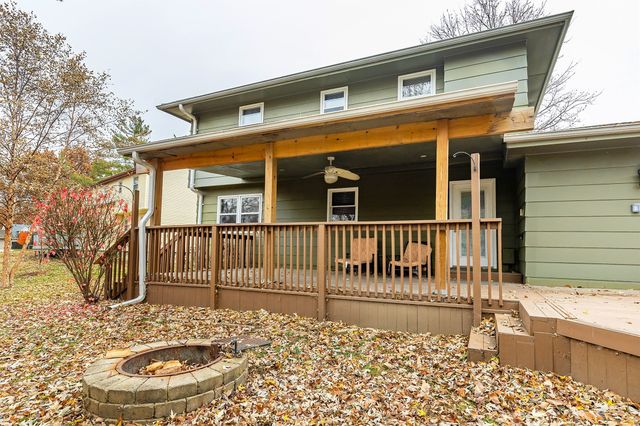 1622 NW 109th Street, Clive, IA 50325