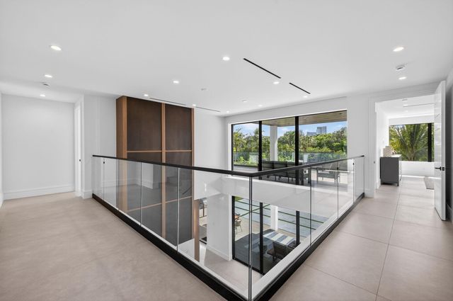 119 N Gordon Rd, Fort Lauderdale, FL 33301
