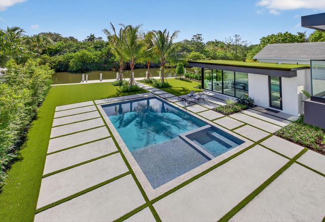 119 N Gordon Rd, Fort Lauderdale, FL 33301