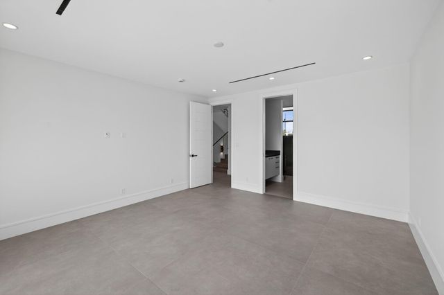119 N Gordon Rd, Fort Lauderdale, FL 33301