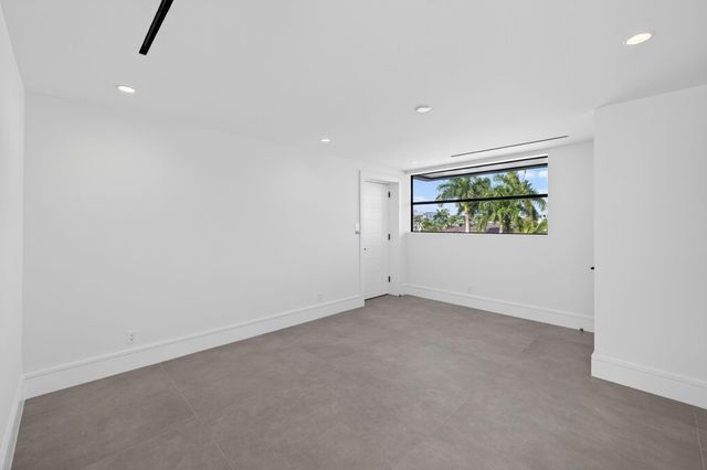 119 N Gordon Rd, Fort Lauderdale, FL 33301