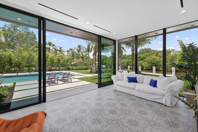 119 N Gordon Rd, Fort Lauderdale, FL 33301