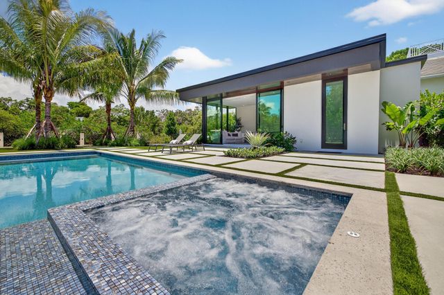 119 N Gordon Rd, Fort Lauderdale, FL 33301