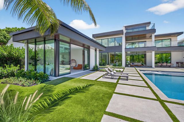 119 N Gordon Rd, Fort Lauderdale, FL 33301