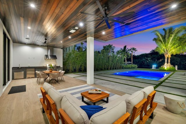 119 N Gordon Rd, Fort Lauderdale, FL 33301