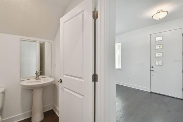 1530 W RIVER SHORE WAY, Tampa, FL 33603