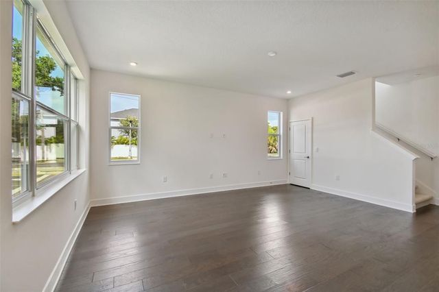 1530 W RIVER SHORE WAY, Tampa, FL 33603