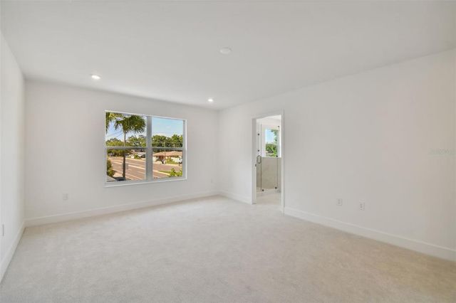 1530 W RIVER SHORE WAY, Tampa, FL 33603
