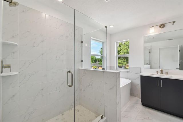 1530 W RIVER SHORE WAY, Tampa, FL 33603
