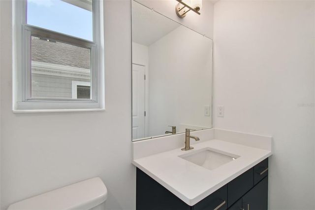 1530 W RIVER SHORE WAY, Tampa, FL 33603