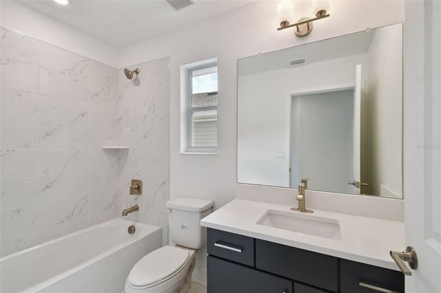 1530 W RIVER SHORE WAY, Tampa, FL 33603
