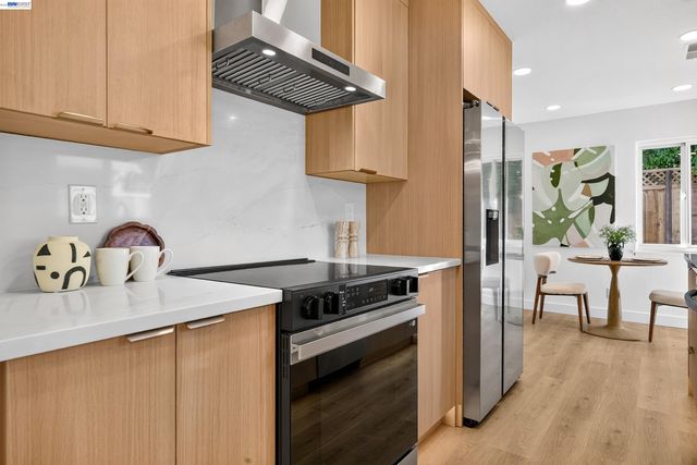 1664 Los Padres Blvd, Santa Clara, CA 95050