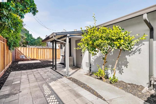 1664 Los Padres Blvd, Santa Clara, CA 95050