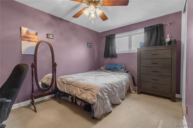 27 Castle Court, Amherst, NY 14226