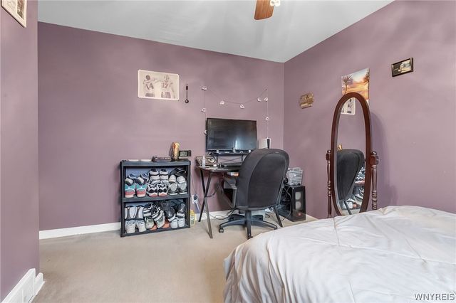 27 Castle Court, Amherst, NY 14226