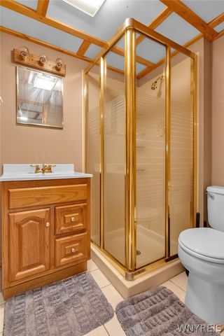 27 Castle Court, Amherst, NY 14226