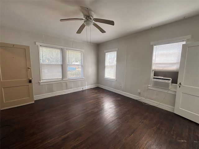 600 Monticello Drive 2, Fort Worth, TX 76107