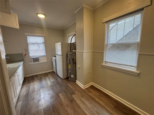 600 Monticello Drive 2, Fort Worth, TX 76107