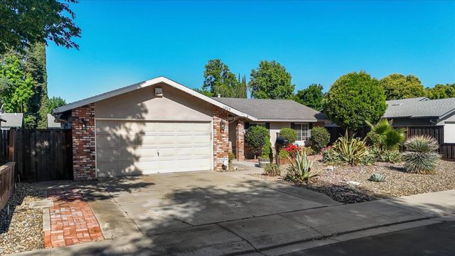 1829 Vallejo Dr, Modesto, CA 95355
