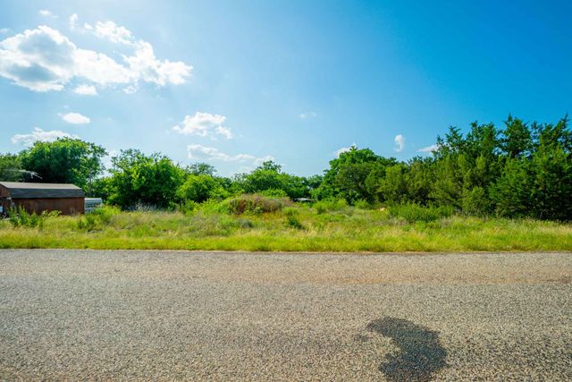3414 Woodlake Drive, Granbury, TX 76048