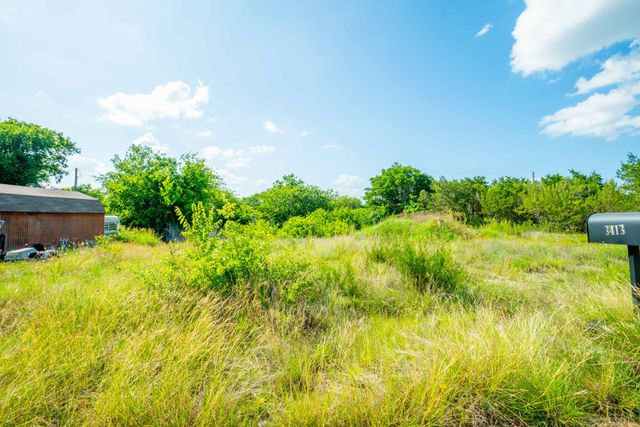 3414 Woodlake Drive, Granbury, TX 76048
