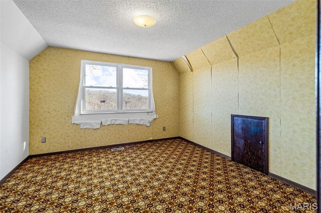 4453 Drury Rd, Bloomsdale, MO 63627