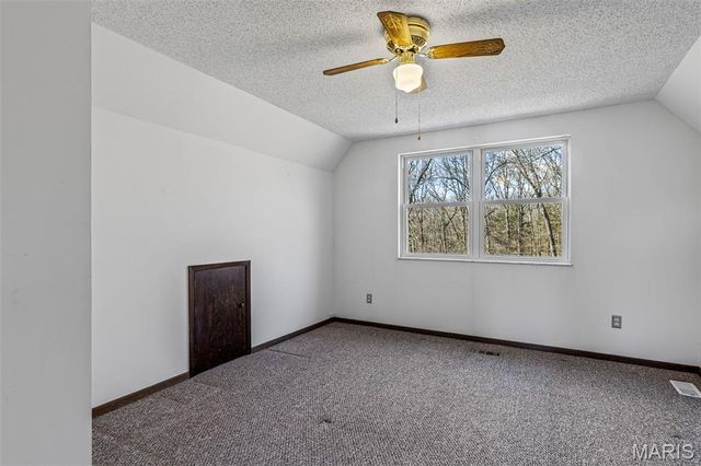 4453 Drury Rd, Bloomsdale, MO 63627