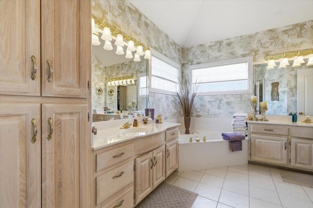 3233 Shady Glen Street, Springfield, MO 65804