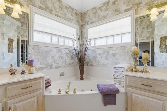 3233 Shady Glen Street, Springfield, MO 65804