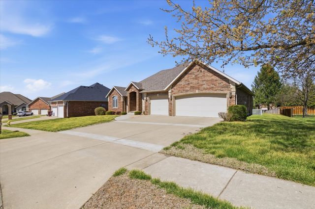 3233 Shady Glen Street, Springfield, MO 65804