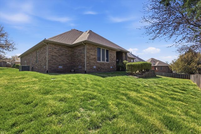 3233 Shady Glen Street, Springfield, MO 65804