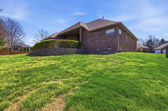 3233 Shady Glen Street, Springfield, MO 65804